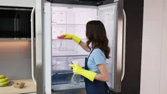Odborníci prozrazují: optimální četnost čištění ledničky pro zdraví a čistotu